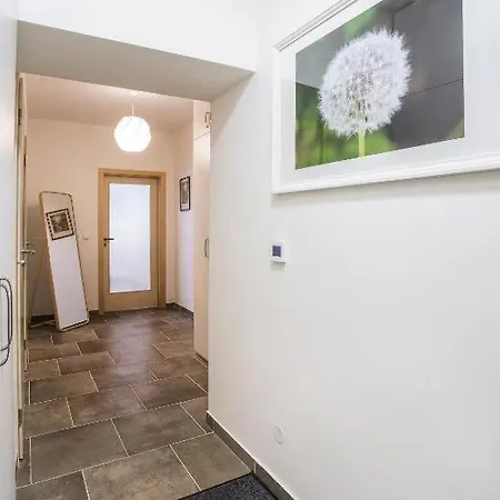 Apartman Karlovarska Marianske Lazne Exterior photo