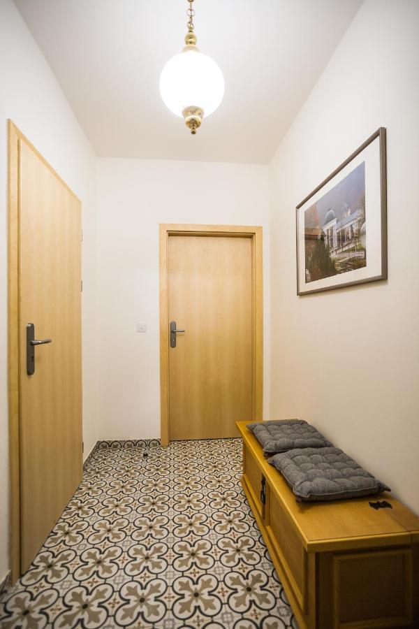 Karlovarska Apartment