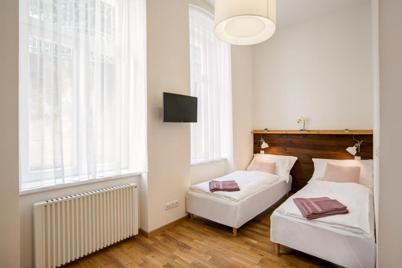 Apartment Karlovarska *
